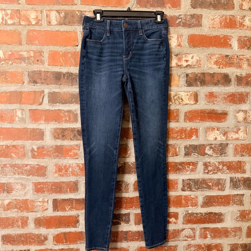 P62 - American Eagle Outfitters Dark Blue Skinny Jeans